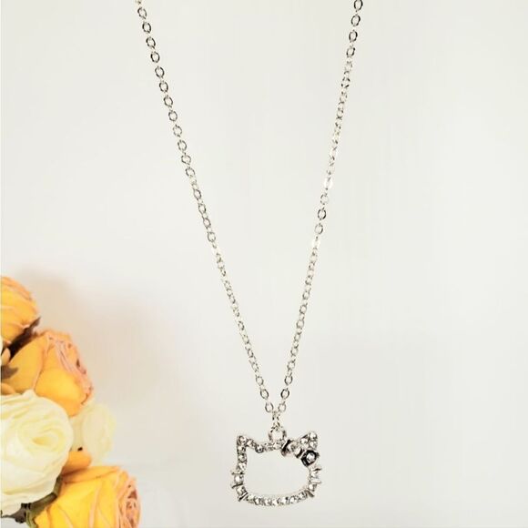 Brand New Silver Rhinestone Hello Kitty Necklace - Picture 5 of 7